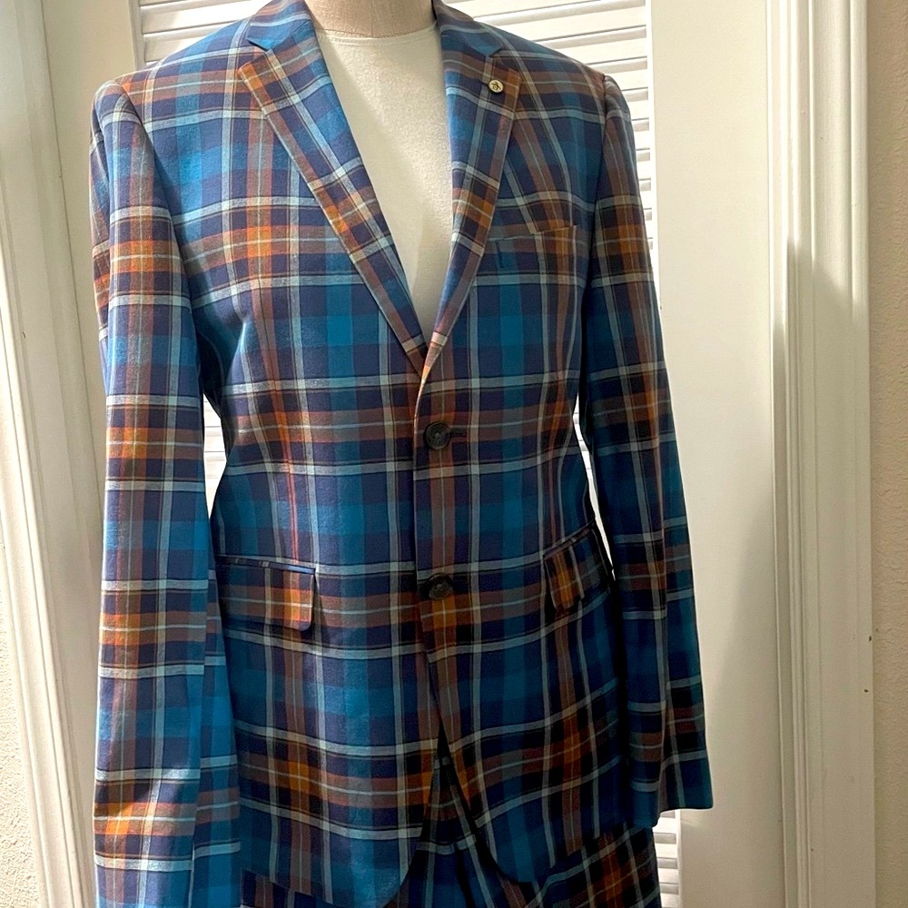 A Sharp Plaid Blazer Suit and Shorts by Original Penguin Munsingwear